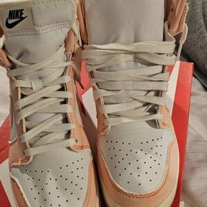 Brand New  Women Nike Dunk HI 1985